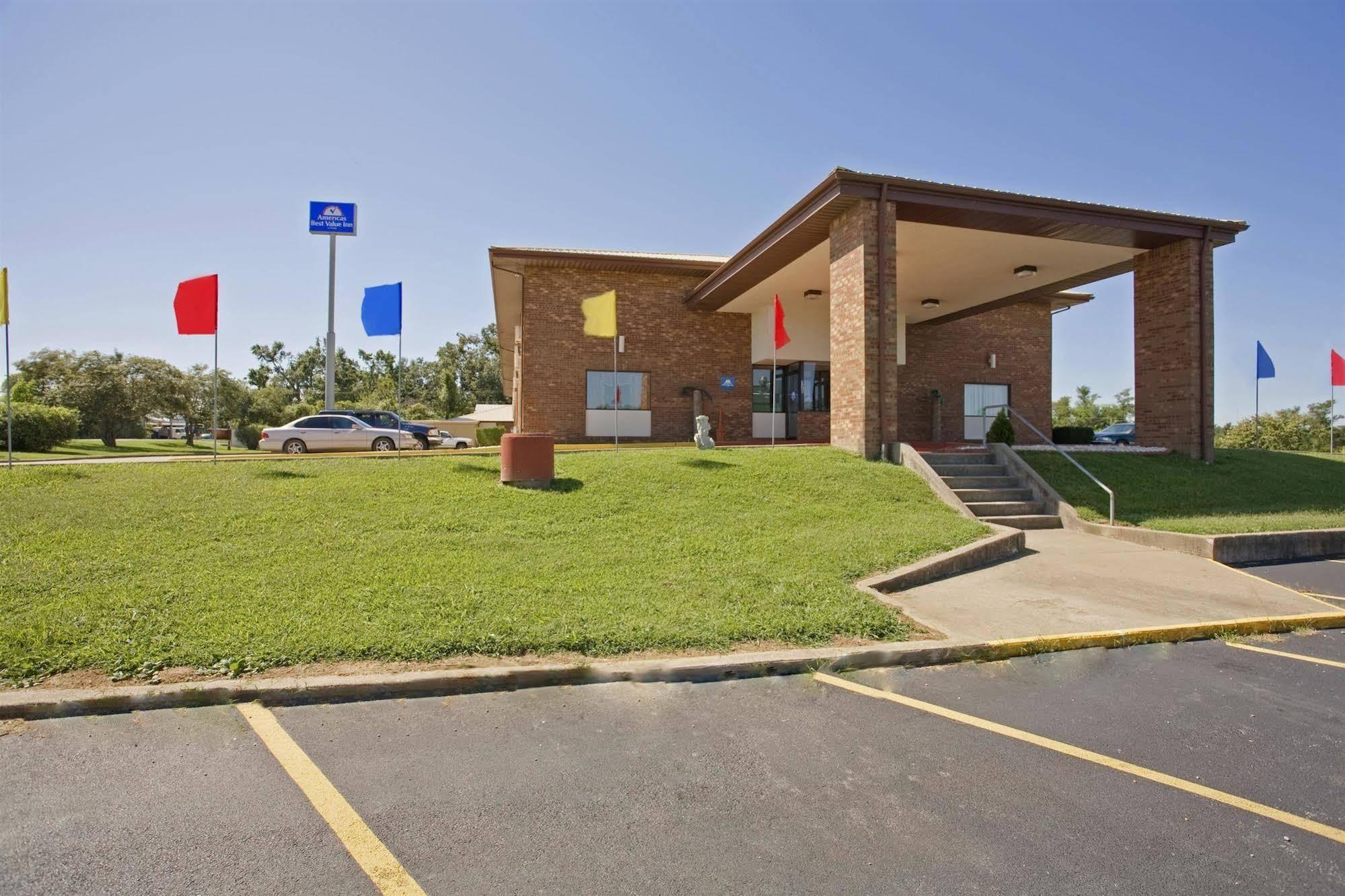 Americas Best Value Inn Ullin Mounds Bagian luar foto
