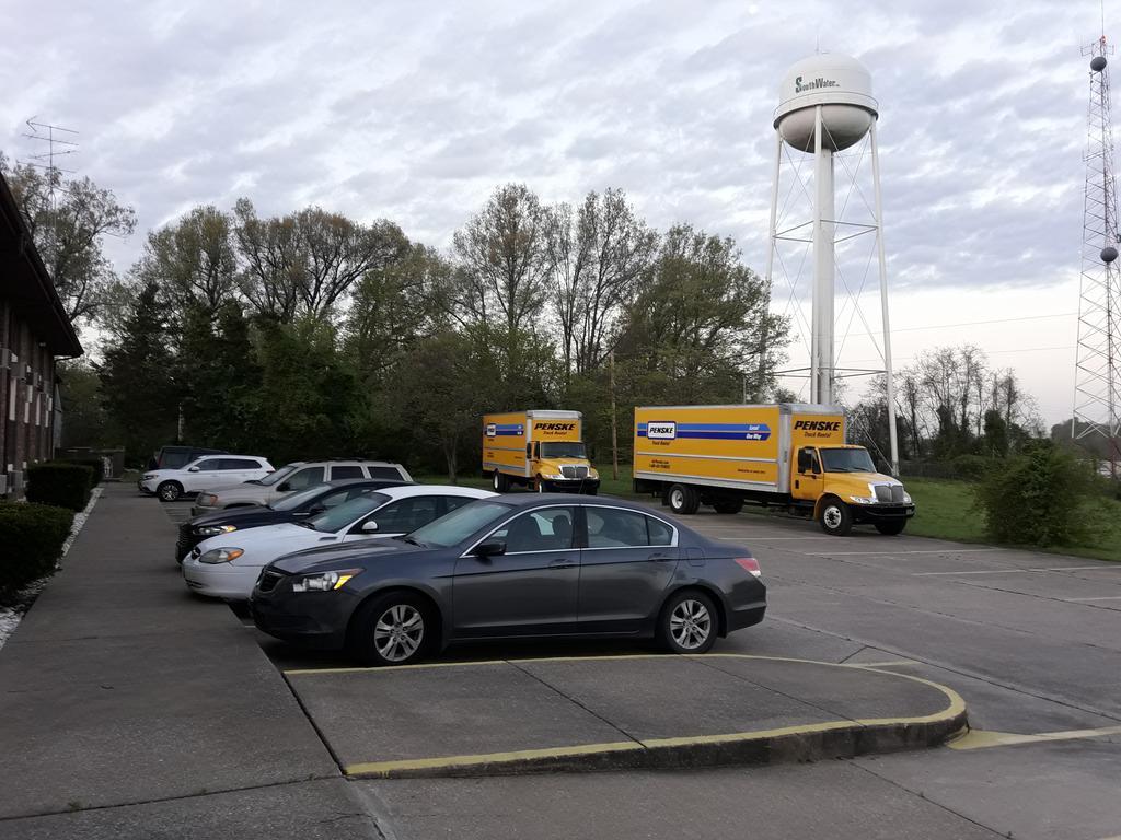 Americas Best Value Inn Ullin Mounds Bagian luar foto