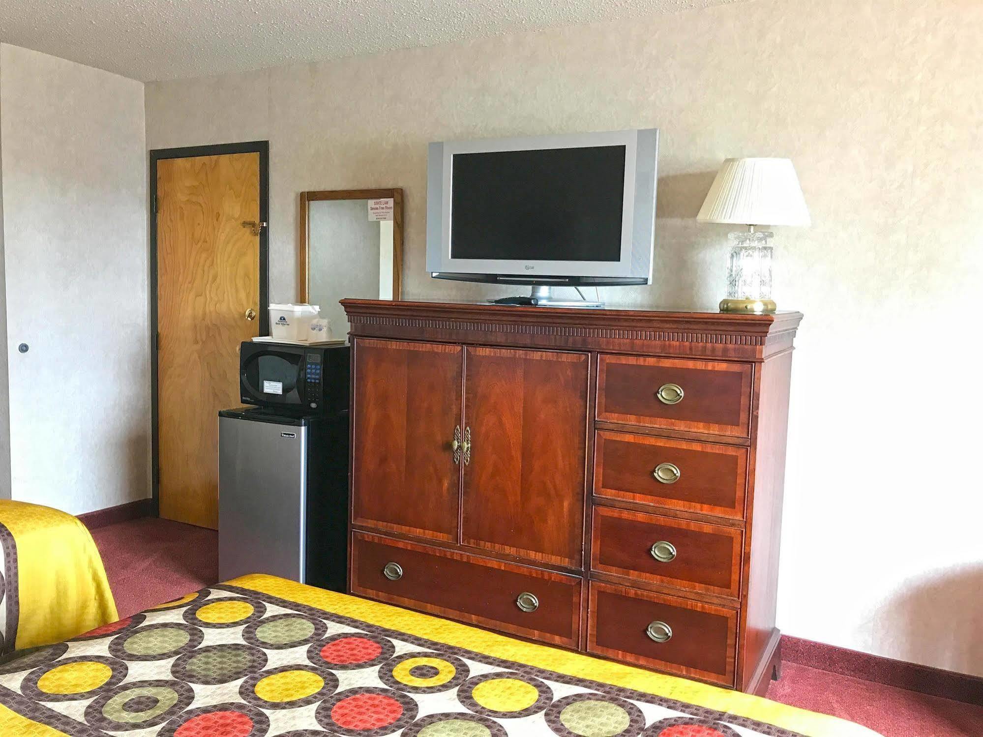 Americas Best Value Inn Ullin Mounds Bagian luar foto